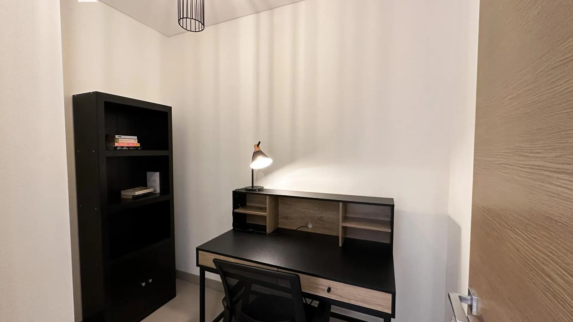 Sobha Hartland Waves - 1 Br Apartment Dubai